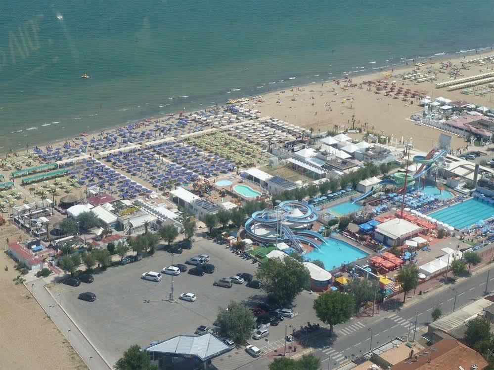 Residence Il Tulipano Riccione Ngoại thất bức ảnh